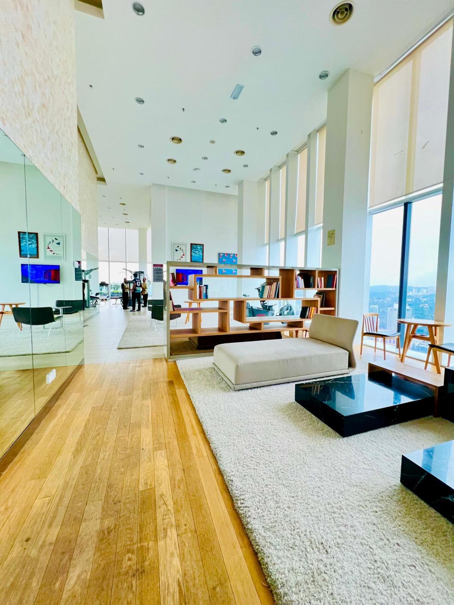 Platinum Klcc By Luxury Suites Kuala Lumpur Luaran gambar